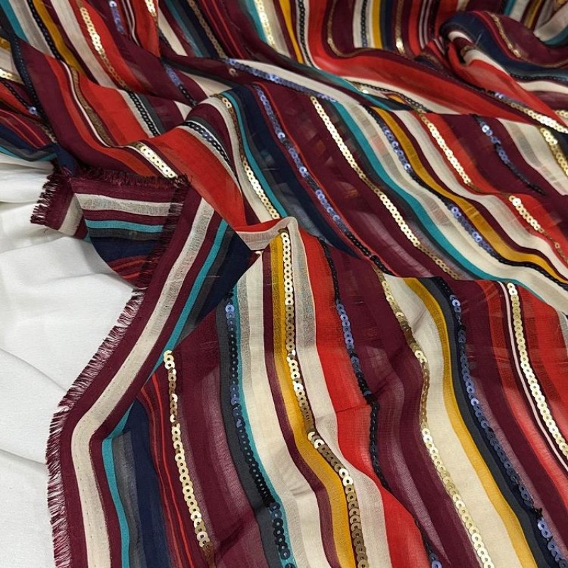 Ethnic Fashion Design - Kolorowa, prążkowana, haftowana tkanina z cekinami