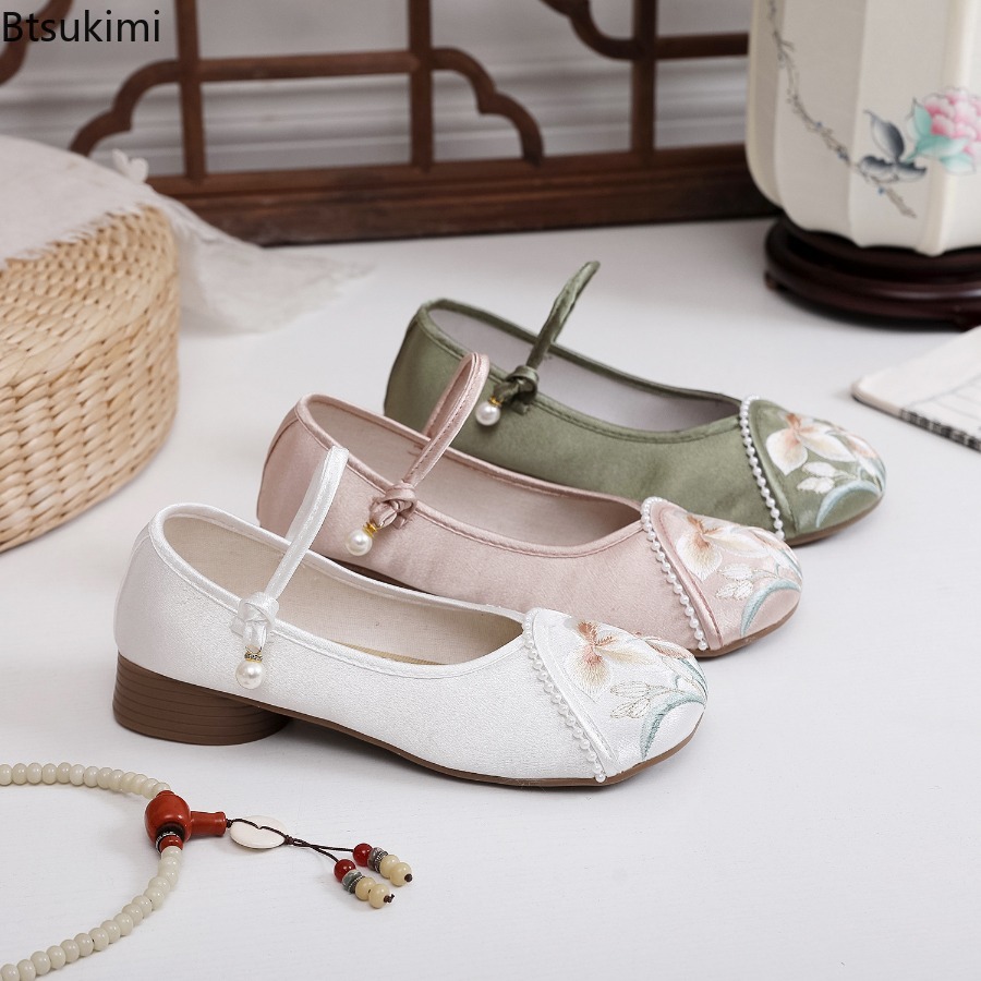 Modne haftowane buty damskie w – The Ethnic Fashion recenzja i cena