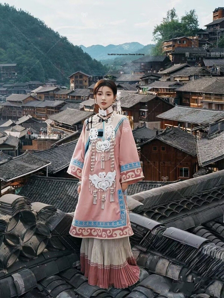 Różowa odzież w stylu etniczny – Ethnic Fashion Studio recenzja i cena