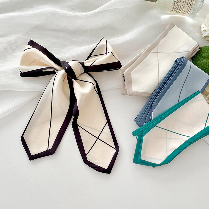 Uniwersalna jedwabna apaszka,  – Ethnic Fashion Collection recenzja i cena