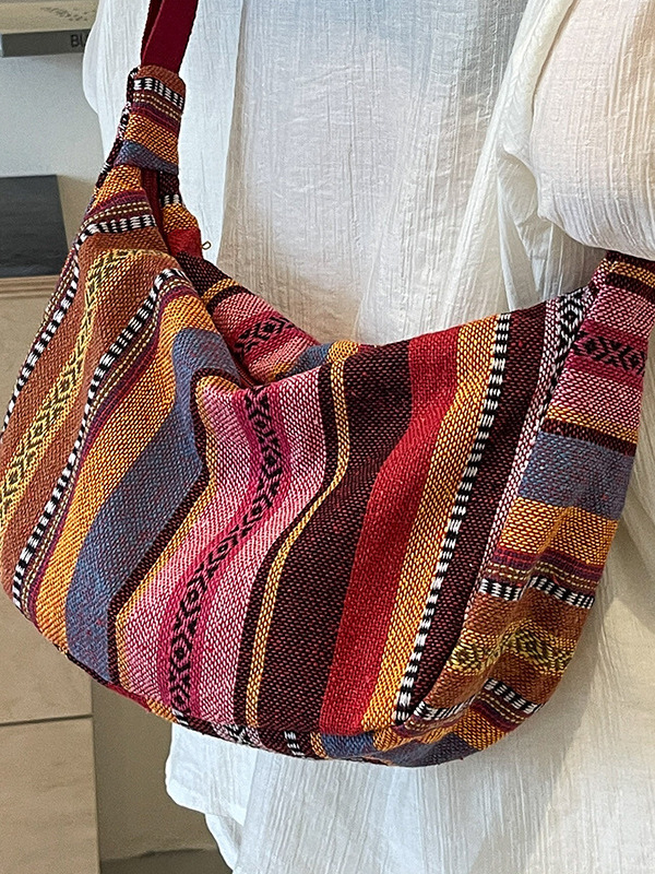 Modna, pojemna torebka damska  – Ethnic Fashion Trends 2025 recenzja i cena